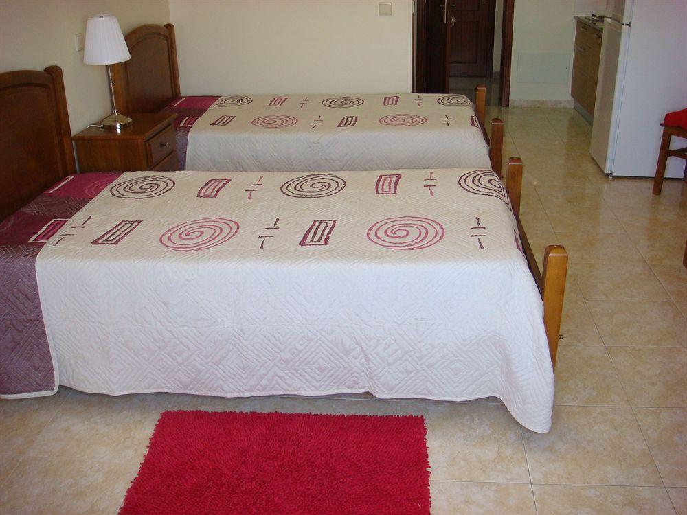 Residencia Santa Marta Hotel Tomar Exterior photo